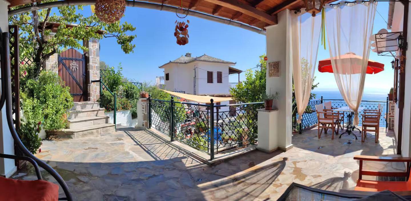 The Pagasetic Balcony - Magestic Sea Cottage Volos Eksteriør billede